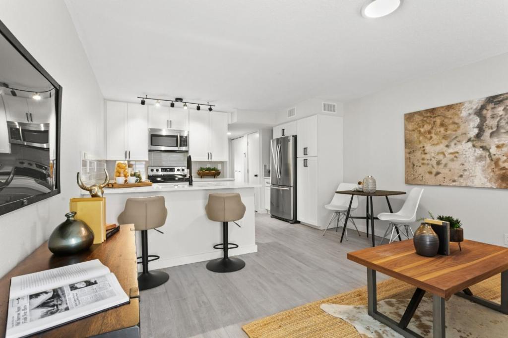 University Serenity Suites Τάμπα Εξωτερικό φωτογραφία