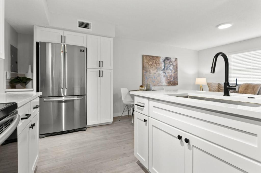 University Serenity Suites Τάμπα Εξωτερικό φωτογραφία