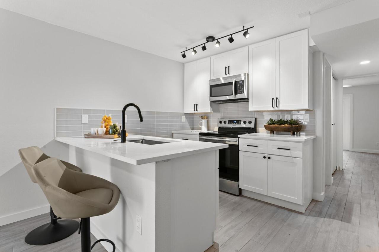 University Serenity Suites Τάμπα Εξωτερικό φωτογραφία
