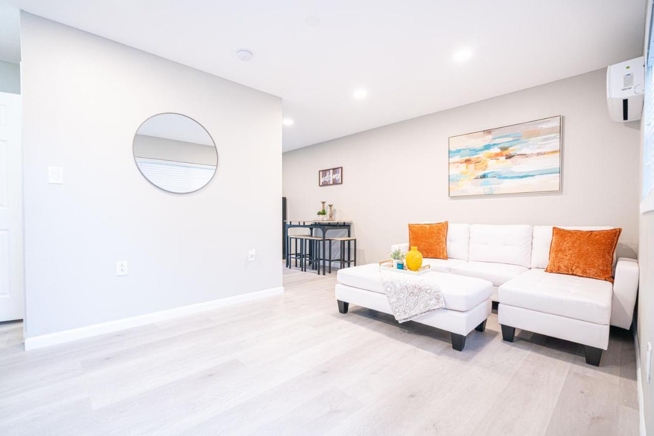 University Serenity Suites Τάμπα Εξωτερικό φωτογραφία