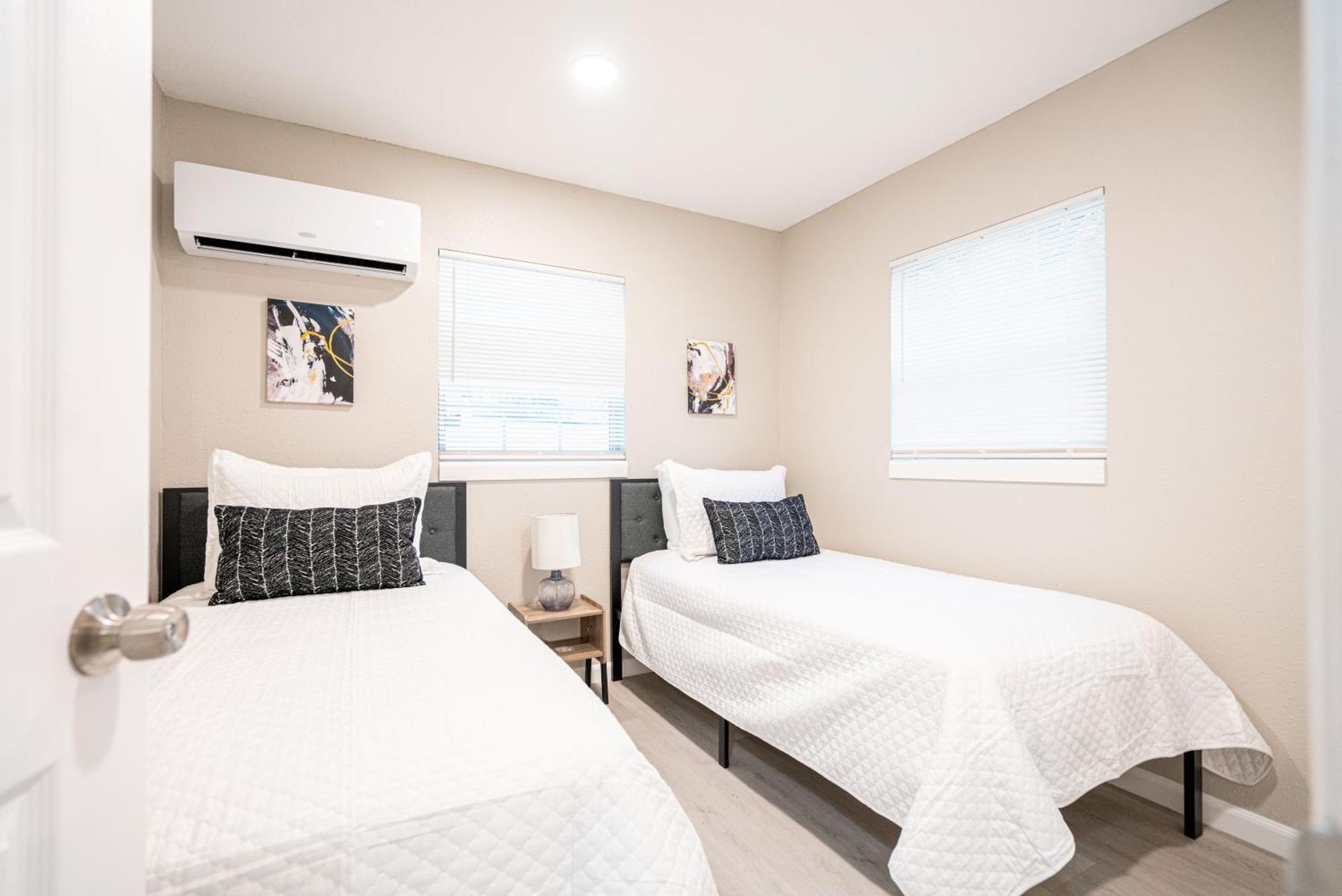University Serenity Suites Τάμπα Εξωτερικό φωτογραφία