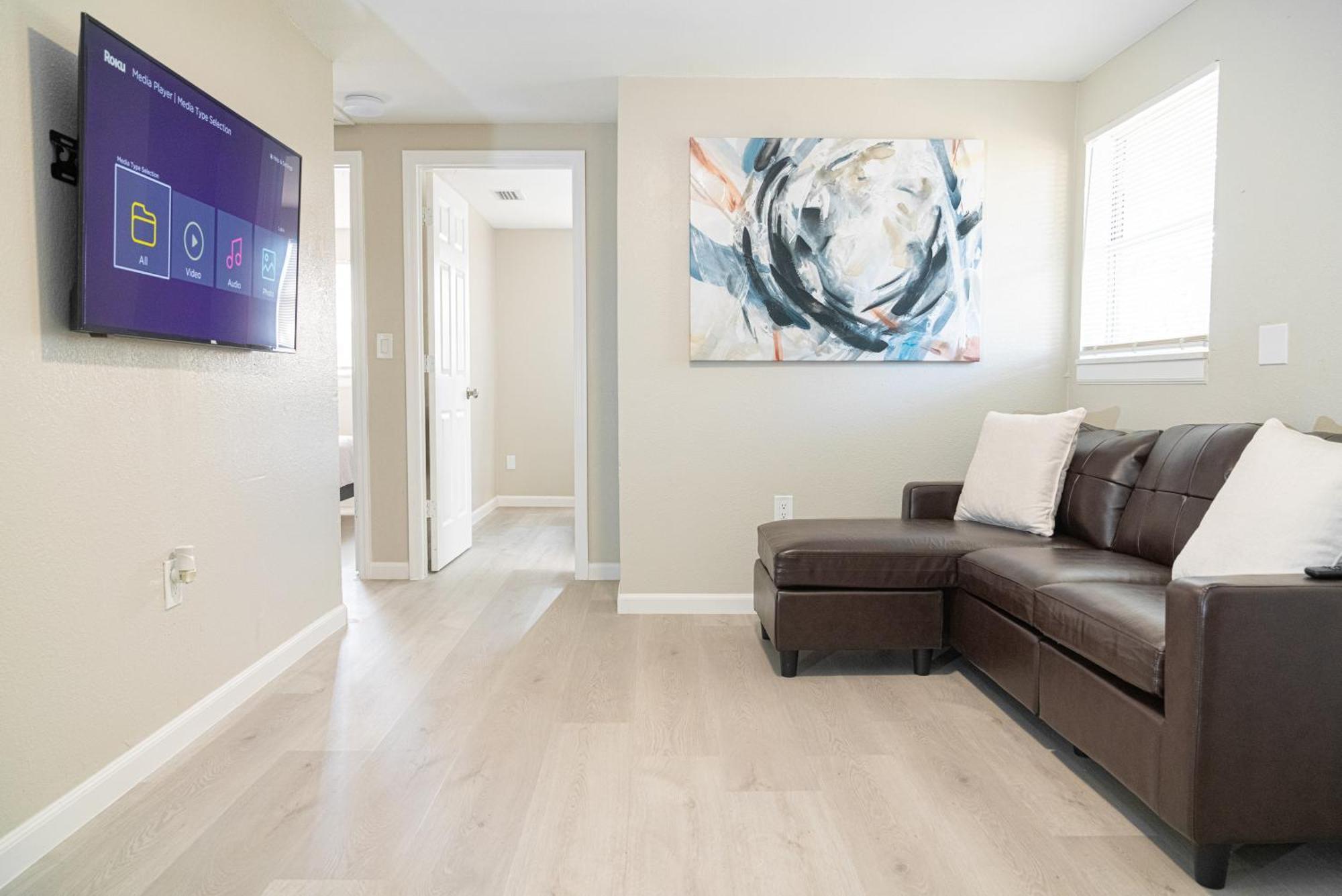 University Serenity Suites Τάμπα Εξωτερικό φωτογραφία